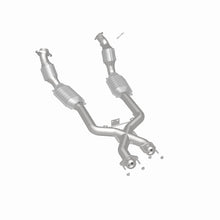 Load image into Gallery viewer, MagnaFlow Direct Fit Catalytic Converter 96-98 4.6L *California*