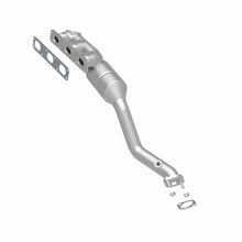 Load image into Gallery viewer, MagnaFlow Direct Fit Catalytic Converter BMW 5 99-00 Front