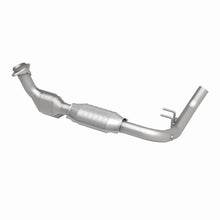 Load image into Gallery viewer, MagnaFlow Direct Fit Catalytic Converter 99-00 Ford Trucks 5.4L