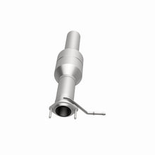 Load image into Gallery viewer, MagnaFlow Direct Fit Catalytic Converter 03-05 Ford F250/350 SD 6.0