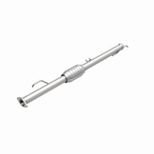 Load image into Gallery viewer, MagnaFlow Direct Fit Catalytic Converter 00-04 Tundra 3.4L Rear