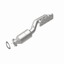 Load image into Gallery viewer, MagnaFlow Direct Fit Catalytic Converter 02-04 VW Passat 4.0L