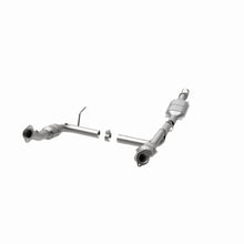 Load image into Gallery viewer, MagnaFlow Direct Fit Catalytic Converter Explorer 02-04 4.6L