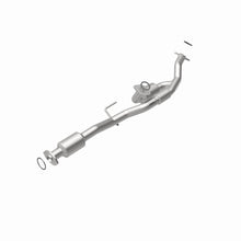 Load image into Gallery viewer, MagnaFlow Direct Fit Catalytic Converter 97-01 Toyota Camry 3.0L / 96-98 Lexus ES300 3.0L