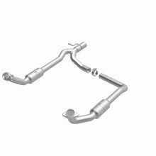 Load image into Gallery viewer, MagnaFlow Direct Fit Catalytic Converter 2009-2012 E-150 5.4 L Underbody