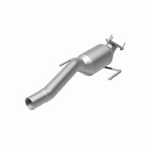 Load image into Gallery viewer, MagnaFlow Direct Fit Catalytic Converter 04-07 VW Touareg 4.2L Passenger Side