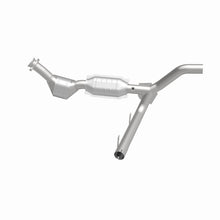 Load image into Gallery viewer, MagnaFlow Direct Fit Catalytic Converter 97-98 Ford F-150 Pickup 4.2L P/S 4WD
