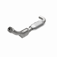 Load image into Gallery viewer, MagnaFlow Direct Fit Catalytic Converter 01-04 Ford F-150 4.2L 2wd
