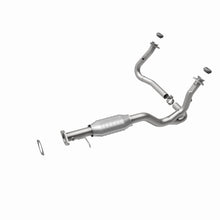 Load image into Gallery viewer, MagnaFlow Direct Fit Catalytic Converter 2000 S10 4.3L 4WD