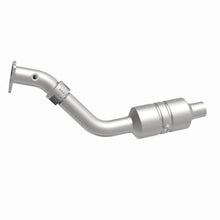 Load image into Gallery viewer, MagnaFlow Direct Fit Catalytic Converter 04-06 Chrysler Pacifica 3.5 OE