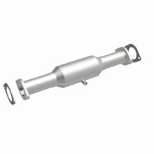 Load image into Gallery viewer, MagnaFlow Direct Fit Catalytic Converter Ford 83 85