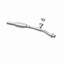 Load image into Gallery viewer, MagnaFlow Direct Fit Catalytic Converter 03 Ram 2500 2WD 5.7L OEM