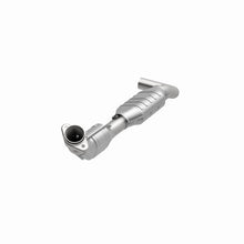 Load image into Gallery viewer, MagnaFlow Direct Fit Catalytic Converter 03 Lincoln Navigator 5.4L