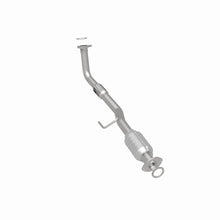 Load image into Gallery viewer, MagnaFlow Direct Fit Catalytic Converter 99-00 Toyota Camry 2.2L