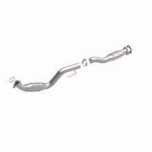 Load image into Gallery viewer, MagnaFlow Direct Fit Catalytic Converter 03-05 Express 2500 4.8L Passenger Side