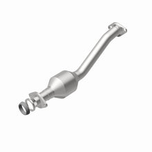 Load image into Gallery viewer, MagnaFlow Direct Fit Catalytic Converter 2012-2013 JUKE 1.6L Underbody