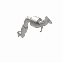 Load image into Gallery viewer, MagnaFlow Direct Fit Catalytic Converter 2007-2010 Q7 V6 3.6 OEM Underbody