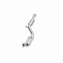 Load image into Gallery viewer, MagnaFlow Direct Fit Catalytic Converter 91-96 BMW 850 V12 D/S