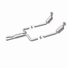 Load image into Gallery viewer, MagnaFlow Direct Fit Catalytic Converter 2003 THUNDERBIRD 3.9L Underbody