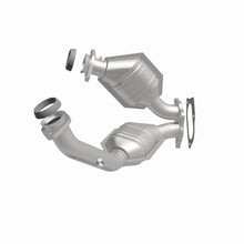 Load image into Gallery viewer, MagnaFlow Direct Fit Catalytic Converter 01-04 Explorer OEM