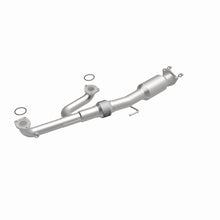 Load image into Gallery viewer, MagnaFlow Direct Fit Catalytic Converter 16-17 Honda Odyssey 3.5L V6 Underbody