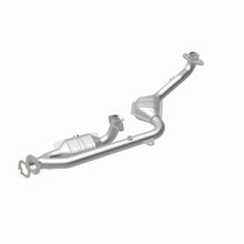 Load image into Gallery viewer, MagnaFlow Direct Fit Catalytic Converter 99-01 Continental 4.6L 50S