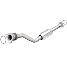 Load image into Gallery viewer, MagnaFlow Direct Fit Catalytic Converter 99-02 GM Alero/Sunfire 2.4L