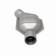 Load image into Gallery viewer, MagnaFlow Universal Catalytic Converter 2.25in Inlet/Outlet Angled Offset/Center Calif OBDII