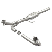 Load image into Gallery viewer, MagnaFlow Direct Fit Catalytic Converter 00-03 Dodge Dakota 3.9 2wd