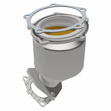 Load image into Gallery viewer, MagnaFlow Direct Fit Catalytic Converter 99-05 Hyundai Sonata 2.4L