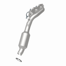 Load image into Gallery viewer, MagnaFlow Direct Fit Catalytic Conv California Grade 06-09 Lexus IS250 2.5L / 06-13 Lexus IS350 3.5L