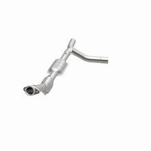 Load image into Gallery viewer, MagnaFlow Direct Fit Catalytic Converter 00-04 Ford E150 4.6L Passenger Side