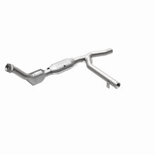 Load image into Gallery viewer, MagnaFlow Direct Fit Catalytic Converter 01 Ford Trucks 4.6L
