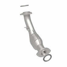 Load image into Gallery viewer, MagnaFlow Direct Fit Catalytic Converter Front 00-04 Toyota Tacoma 3.4L 4WD / 00-04 Tundra 3.4L