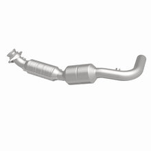 Load image into Gallery viewer, MagnaFlow Direct Fit Catalytic Converter 05-07 Ford E150 4.6L Driver Side