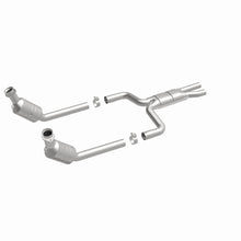 Load image into Gallery viewer, MagnaFlow Direct Fit Catalytic Converter 2003 THUNDERBIRD 3.9L Underbody