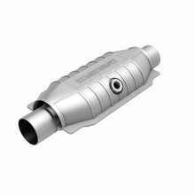 Load image into Gallery viewer, MagnaFlow Universal Catalytic Converter 99-01 Mustang 3.8L Rear