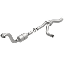 Load image into Gallery viewer, MagnaFlow Direct Fit Catalytic Converter 2004 Durango 5.7L Passenger Side