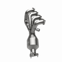 Load image into Gallery viewer, MagnaFlow Direct Fit Catalytic Converter 98-99 Nissan Frontier 2.4L
