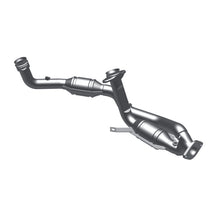 Load image into Gallery viewer, MagnaFlow Direct Fit Catalytic Converter 96-99 Taurus 3.4L Front C