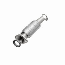Load image into Gallery viewer, MagnaFlow Direct Fit Catalytic Converter 04 Toyota Sienna 3.3L