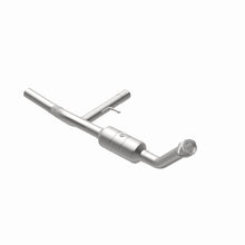 Load image into Gallery viewer, MagnaFlow Direct Fit Catalytic Converter F-150 04-06 8 4.6L OEM