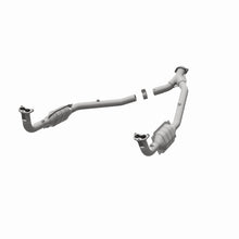 Load image into Gallery viewer, MagnaFlow DF Cat. Conv 97 Land Rover Defender 90 4.0L Y-Pipe Assy / 96-99 Discovery 4.0L Y-Pipe Assy
