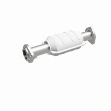 Load image into Gallery viewer, MagnaFlow Direct Fit Catalytic Converter 01/20/00-01 Jeep Cherokee 4.0L Rear (49 State)