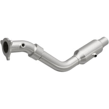 Load image into Gallery viewer, MagnaFlow Direct Fit Catalytic Converter OEM 2004-2006 Chrysler Pacifica Underbody