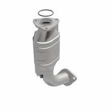 Load image into Gallery viewer, MagnaFlow Direct Fit Catalytic Converter 2000 Chevy Tracker 1.6L