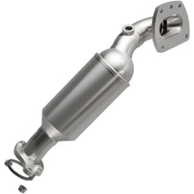 Load image into Gallery viewer, MagnaFlow Direct Fit Catalytic Converter 16-19 Toyota Tacoma 3.5L PS