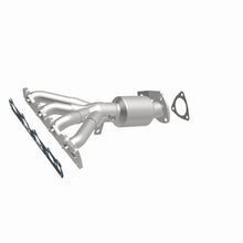 Load image into Gallery viewer, MagnaFlow Direct Fit Catalytic Converter 04-05 Chevrolet Malibu/Classic 2.2L (CA Emissions)