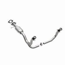 Load image into Gallery viewer, MagnaFlow Direct Fit Catalytic Converter 2000 S10 4.3L 4WD