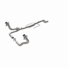 Load image into Gallery viewer, MagnaFlow Direct Fit Catalytic Converter 00-03 Dodge Dakota 4.7L 4WD